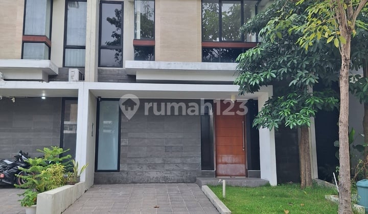 Rumah Northwest Lake Park Central Hill Citraland Surabaya Barat