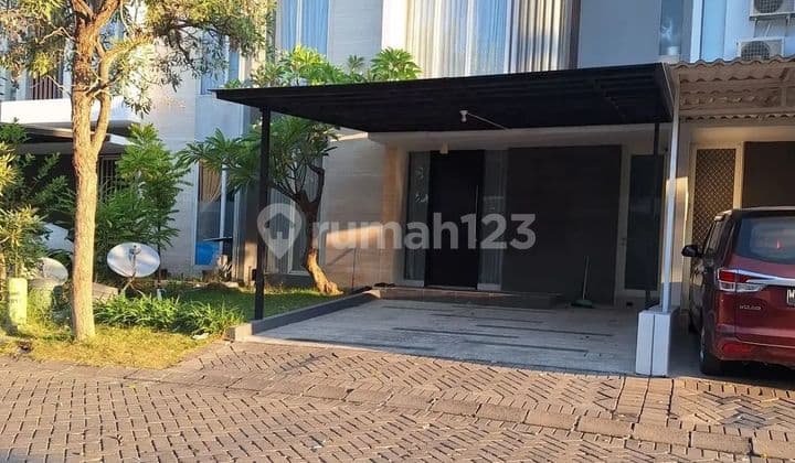 Rumah Full Furnish Pelican Hill Northwest Lake Citraland Surabaya