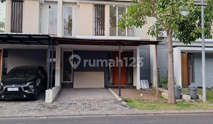 Rumah Northwest Park Lake Central Hill Citraland Surabaya Barat