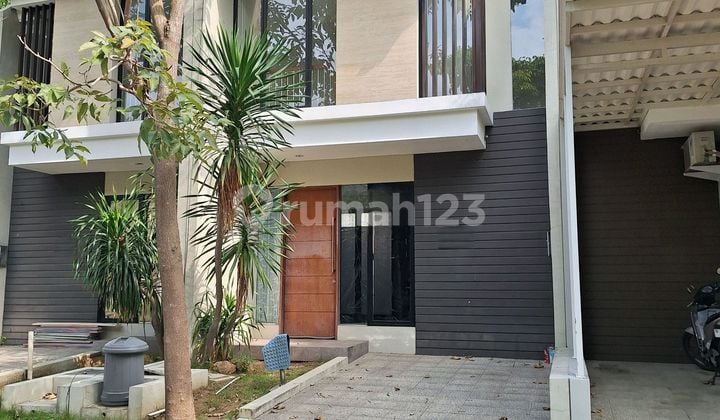 Northwest Lake Park Central Hill Citraland West Surabaya House