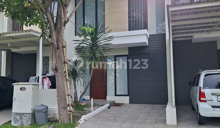 Rumah Northwest Lake Park Central Hill Citraland Surabaya Barat