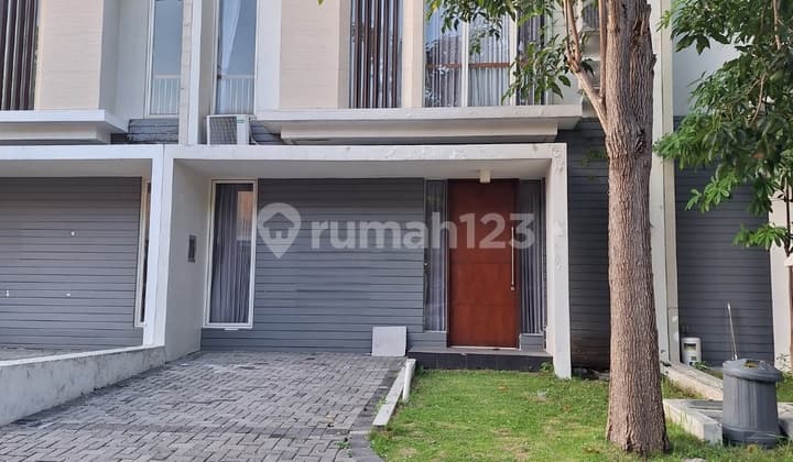 Rumah Northwest Park Lake Central Hill Citraland Surabaya Barat