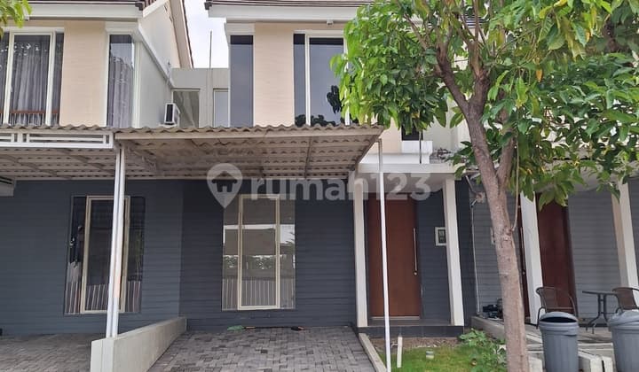 Rumah Northwest Park Lake Central Hill Citraland Surabaya Barat