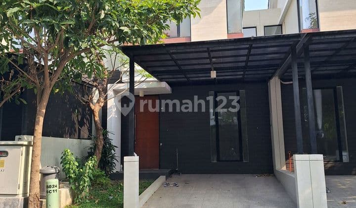 Rumah Northwest Hill Lake Park Central Citraland Surabaya Barat