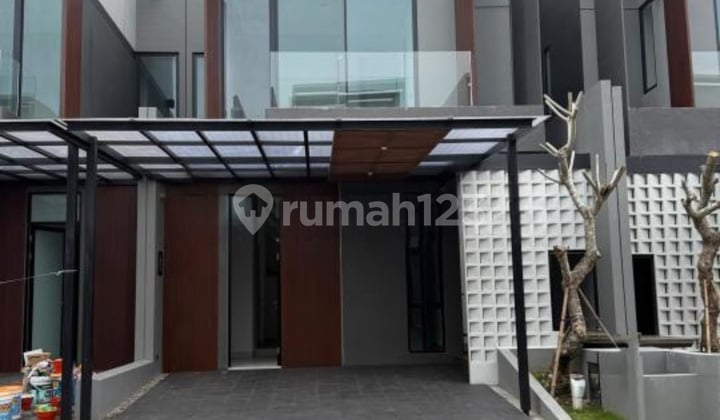 Rumah Dempsey Hill Pelican Northwest Citraland Surabaya Barat