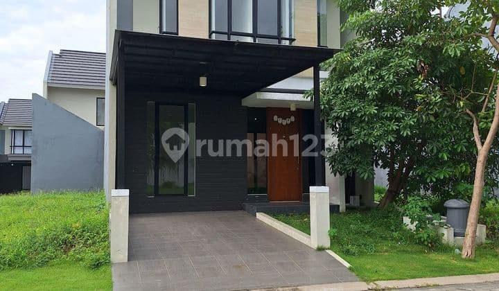 Rumah Northwest Central Lake Park Hill Citraland Surabaya Barat