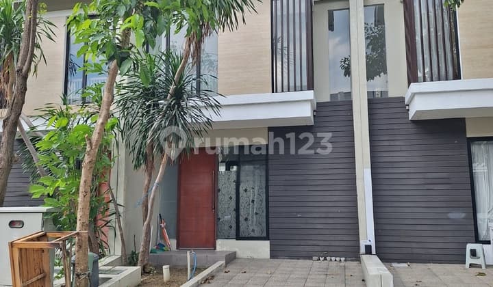 Rumah Northwest Lake Park Central Hill Citraland Surabaya Barat