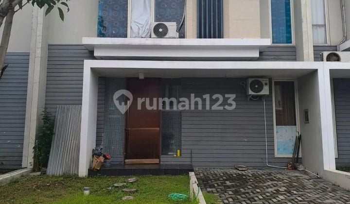 Northwest Park Lake Central Hill Citraland West Surabaya House