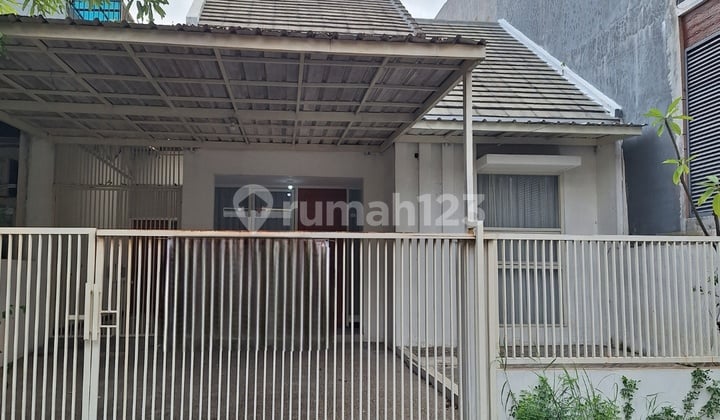 Bukit Palma Northwest Lake Park Citraland House, West Surabaya