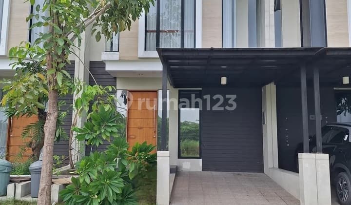 Rumah Northwest Hill Lake Park Central Citraland Surabaya Barat