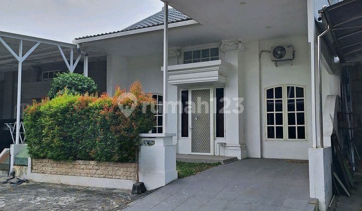 Rumah Palma Classica Northwest Lake Park Citraland Surabaya Barat