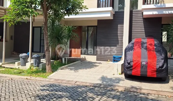 Rumah Northwest Lake Park Central Hill Citraland Surabaya Barat