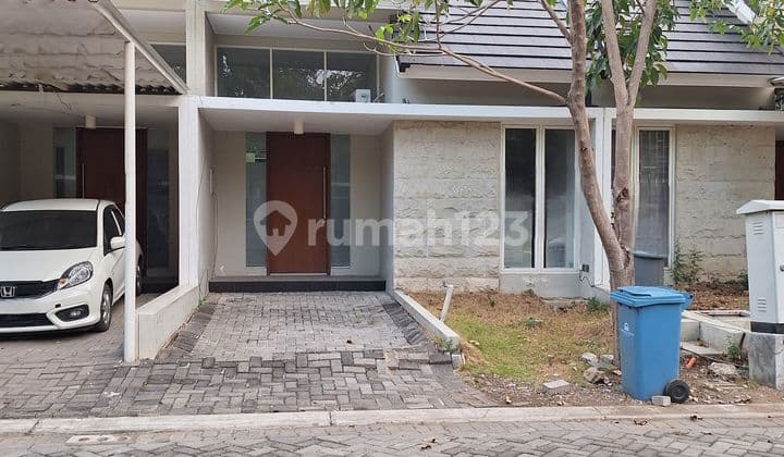 Rumah Northwest Park Lake Central Hill Citraland Surabaya Barat