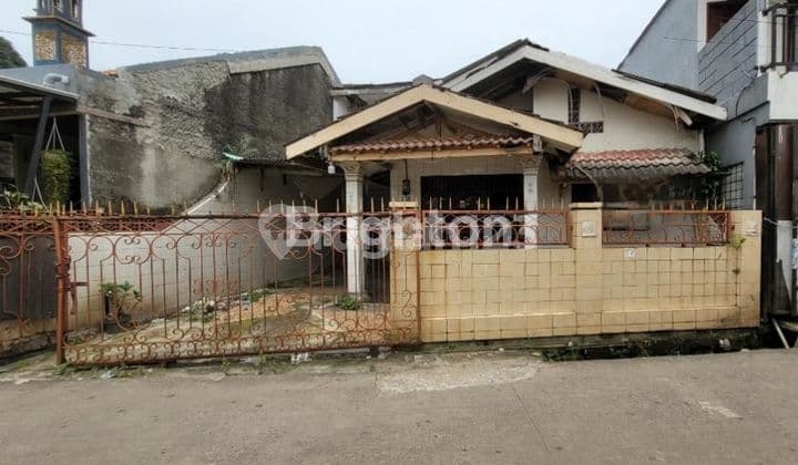 RUMAH DIPUSAT DEPOK DEKAT DENGAN MARGONDA