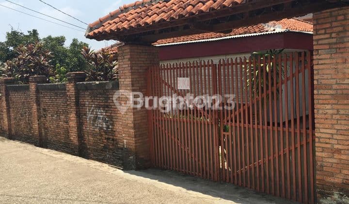 RUMAH LUAS ASRI DAN NYAMAN