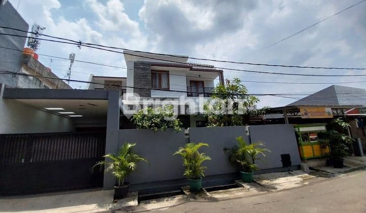 RUMAH HUNI STRATEGIS GANDARIA JAKARTA SELATAN HARGA MURAH