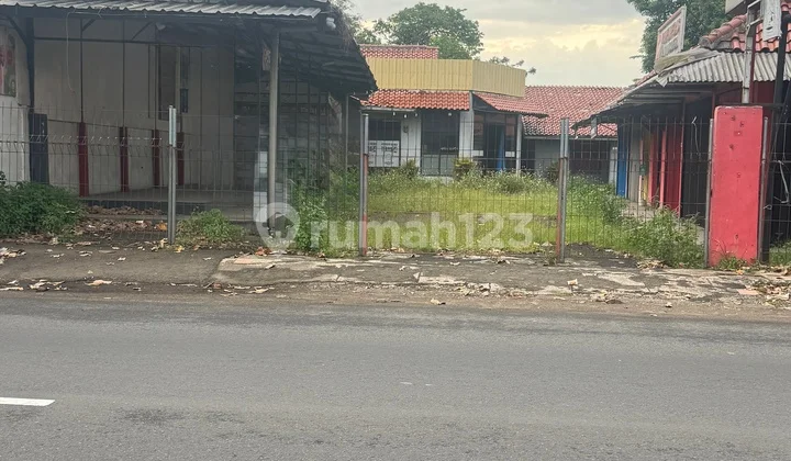 Disewakan Komplek Usaha Strategis di Cibinong - Siap Pakai Disewakan Komplek Usaha Strategis di Cibinong - Siap Pakai