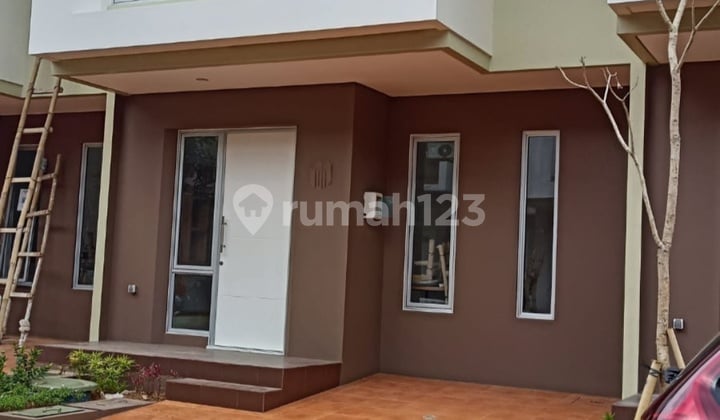 Rumah Siap Huni Lokasi Strategis di Cluster Malibu Gading Serpong