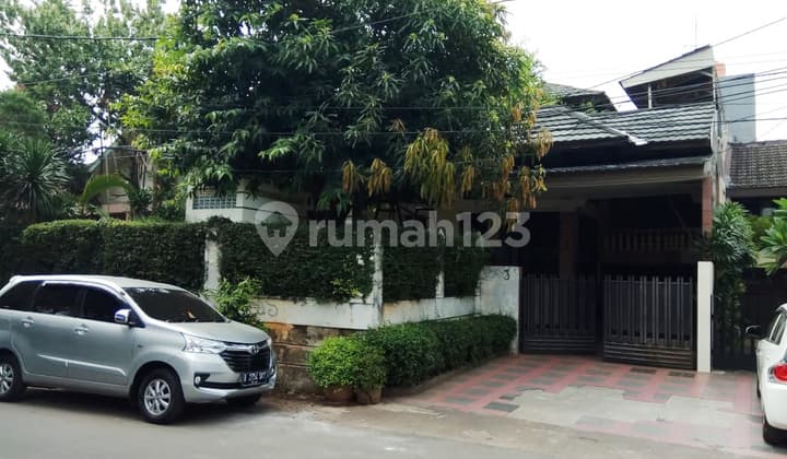 Price Drop, Buy One Get 2 Nice Houses in Tebet Dalam South Jakarta