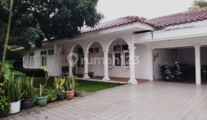 Di Jual Rumah Nyaman di Kemang