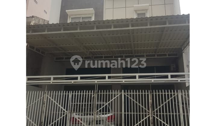 For Sale, Shop House Can Be Used as a Home or Business Place