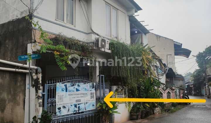 Rumah Bagus 2 Lantai Lokasi Strategis Ciledug