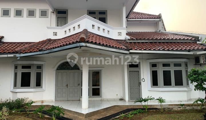 Nice Petukangan 2-Storey House Ready to Occupy, Spacious and Comfortable