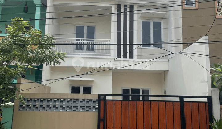 Rumah Strategis Siap Huni di Graha Raya Tangsel Az-17150