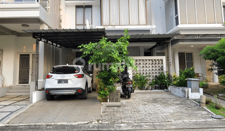 Rumah Strategis Minimalis Modern di Bintaro Tangsel Bw-16763