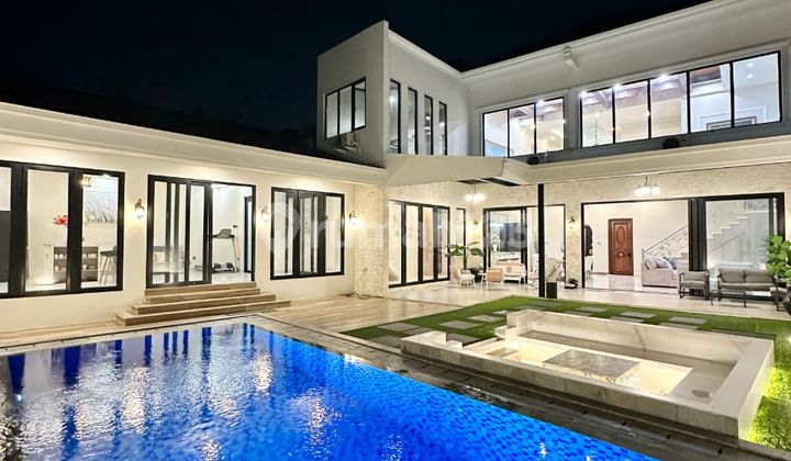 Strategic Luxury Home Fully Furnished with Swimming Pool Near Bxc Mall in Bintaro, Tangerang Selatan - Rn-17693