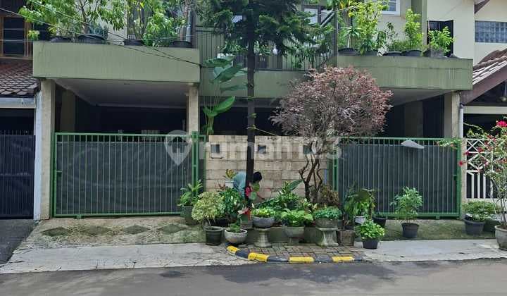 Rumah Bagus Dalam Cluster di Bintaro Tangsel Hw-17304