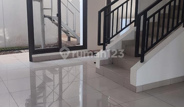 Jual Rumah Siap Huni 2 Lantai di Cluster Cynthia Summarecon Bandung