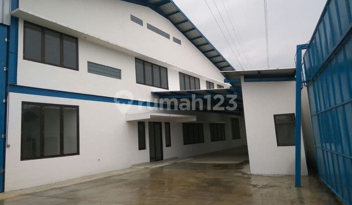 Jual Gudang Bersih Masuk Container 40" Di Cibolerang Kopo Bandung