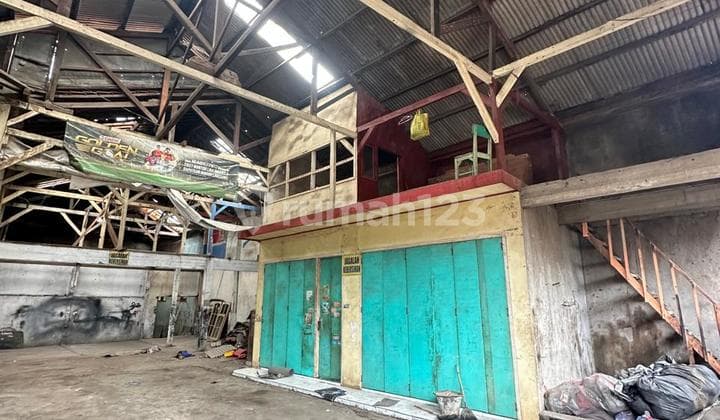 Jual Tanah Beserta Bangunan di Jl Raya Cibaduyut Bandung