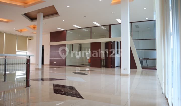 Disewakan Ruko_ Ruang Kantor Semi Furnish Di Mainroad Jl Bkr Bandung