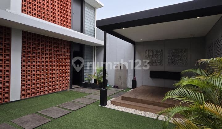 Jual Rumah Lux Full Furnish Di Cluster Emily Tipe Premium + Di Sumarecon Bandung