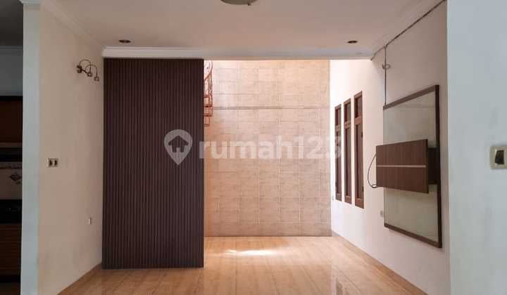 Jual Rumah Dalam Cluster Dekat Mainroad Kopo Permai Bandung