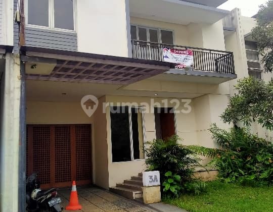 Beautiful 2-Story Well-Maintained House, Strategic Location in Central Cinere, Move-In Ready, Quick Sale Ma'am.