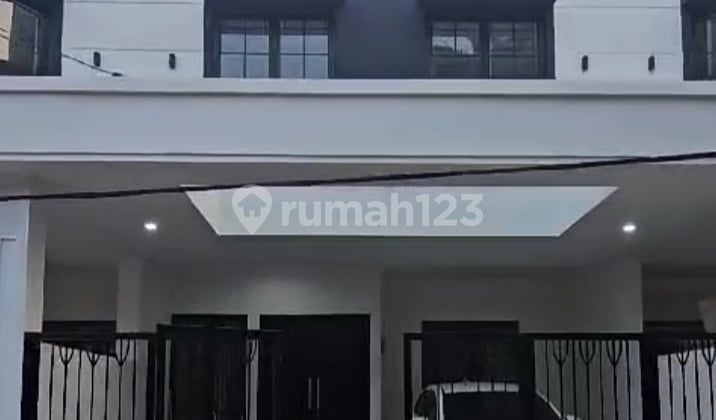 Rumah Baru 3Lt Dalam Townhouse di Pancoran Jakarta Selatan