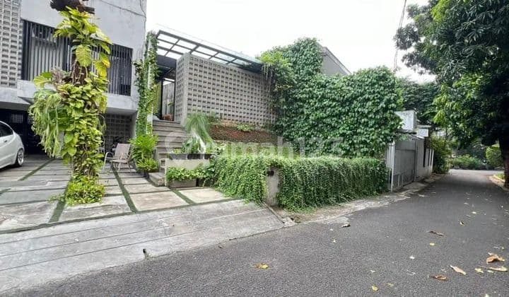 Luxury house with private pool area in SCBD, South Jakarta