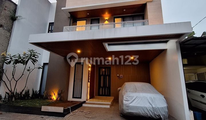 Dijual Rumah Cantik Full Furnish Dalam Cluster Di Jakasetia. Bekasi