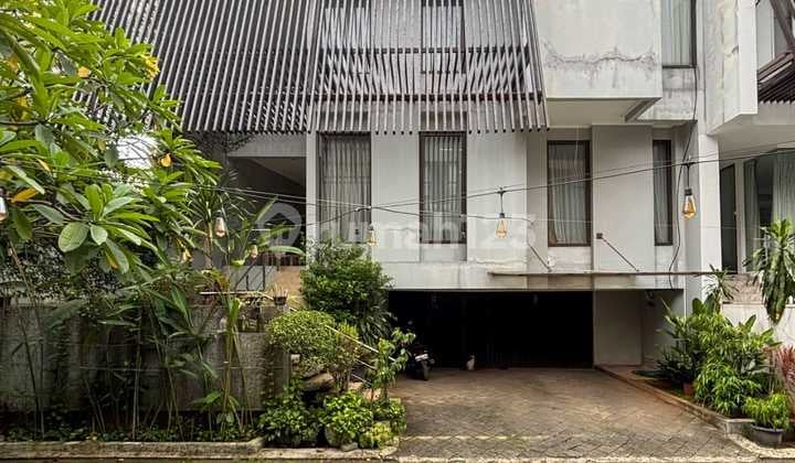 Dijual Rumah Dalam Private Townhouse Di Kemang. Jaksel