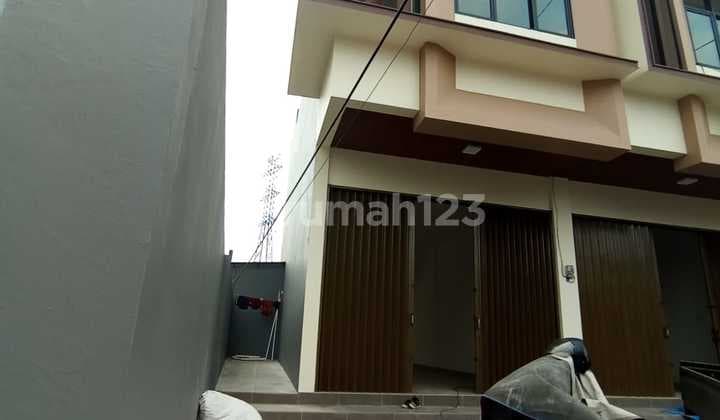For Sale: 2.5-Storey Shop House in Strategic Location, Jagakarsa, South Jakarta.