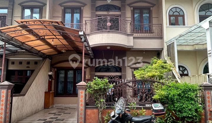 dijual Rumah cantik dalam komplek elitte
