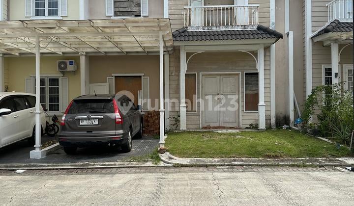 For Sale 3-Story House in Merci Barn Complex