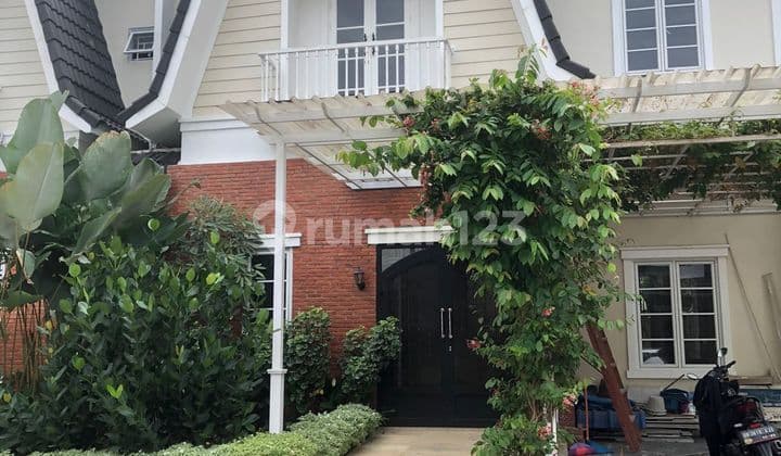 Dijual Rumah 2.5 Lantai Full Furnished Komplek Merci