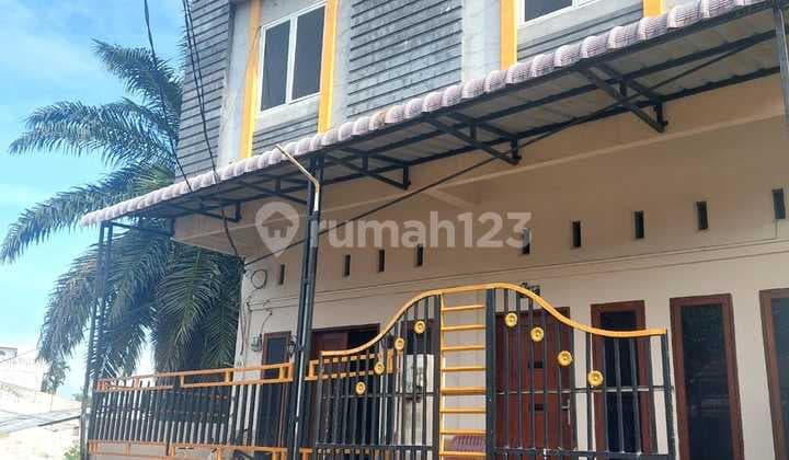 Dijual rumah bagus tingkat 2 1/2 di daerah Katamso
