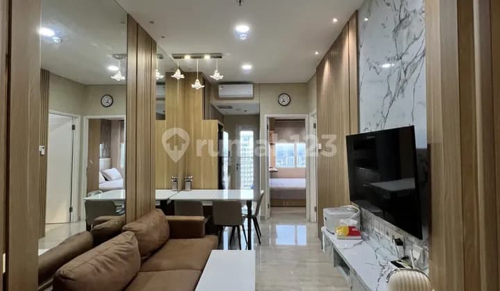 Apartment Podomoro Mewah dengan Full Perabot Lexington Tower