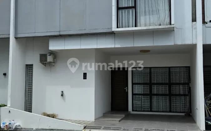 Translation: For Sale Luxury 2-Storey House Fully Furnished in Habitat Complex