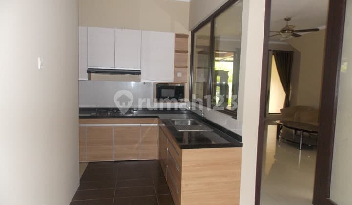 Rumah 2 lantai dapet AC di Discovery Bintaro Jaya Tangsel